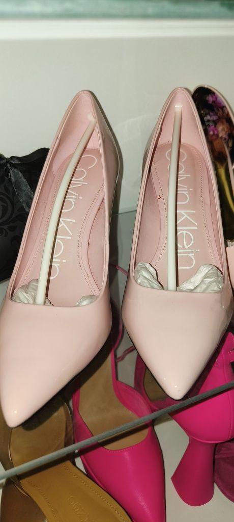 Pantofi Calvin Klein piele roz 37