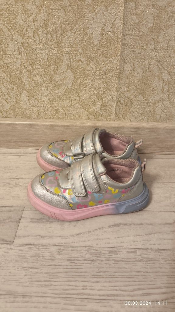 Детские ботинки для девочки, кроссовки р 31