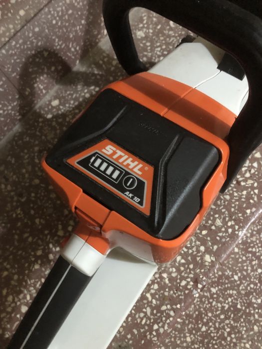 Drujba electrica acumulator baterie Stihl MSA 120 C ca noua
