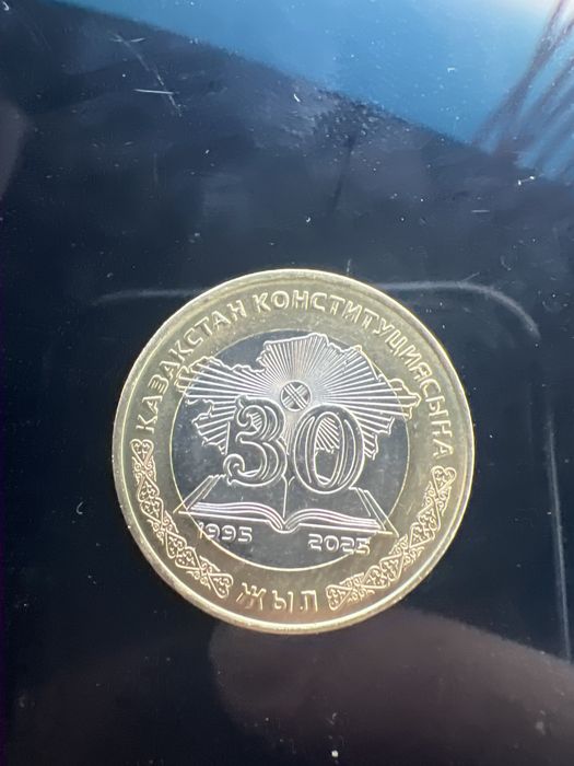 Продам коллекционнцю 100 тг