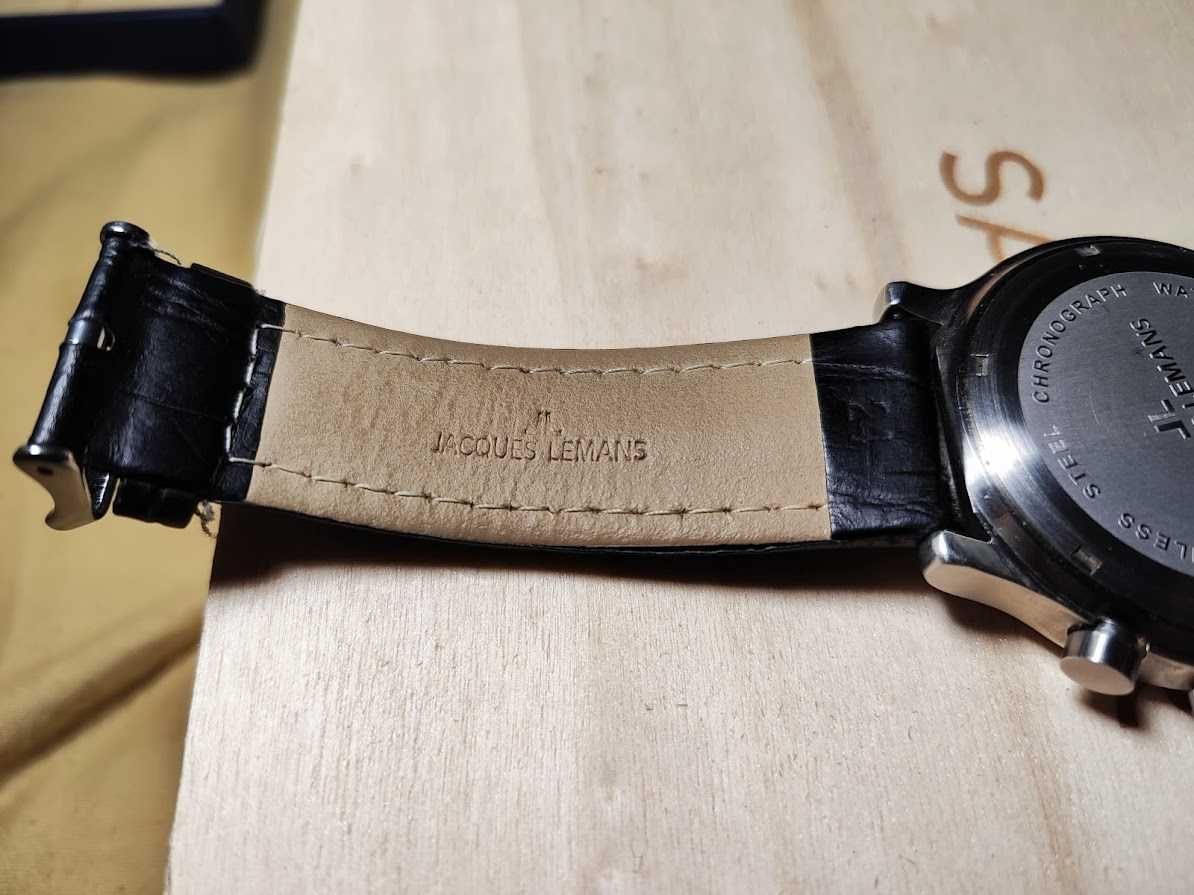 Часовник Jacques Lemans Pilot