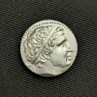 Сувенирная монета древней Греции