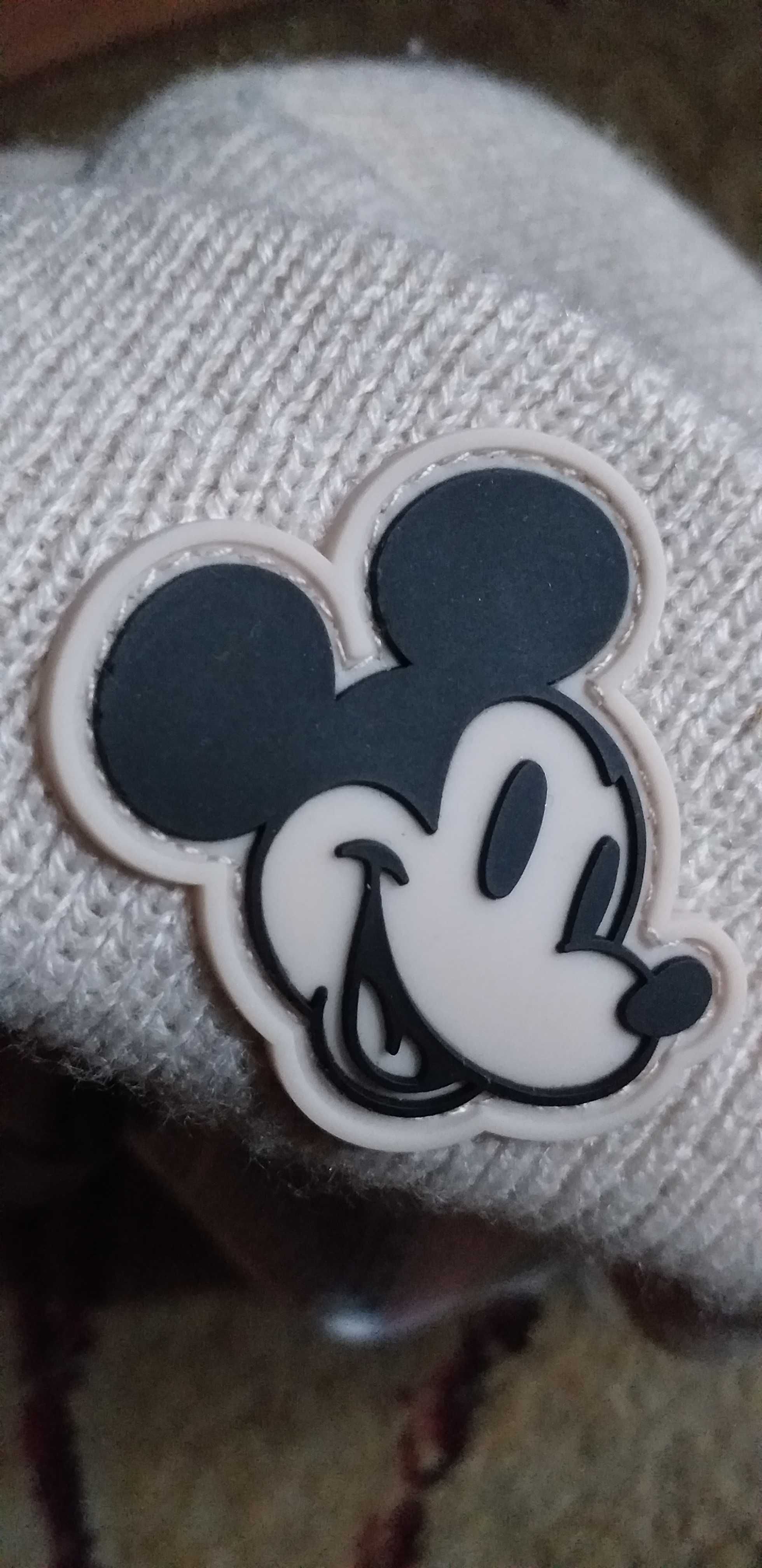 Căciulă originală Mickey Mouse cu emblema cusuta nu printata