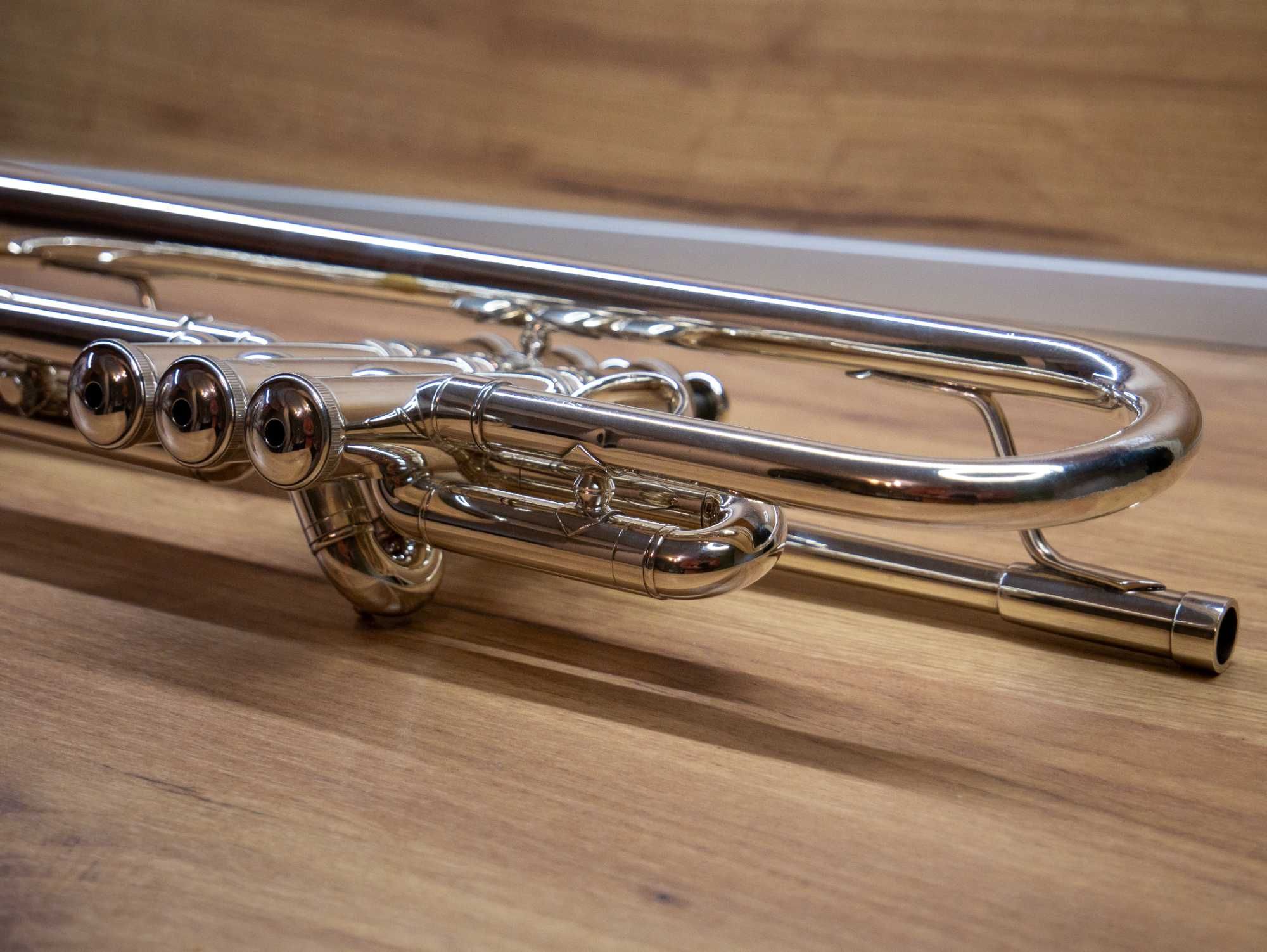 Тромпет Bb Yamaha Xeno YTR8335RGS Ямаха сребърен trumpet Silver