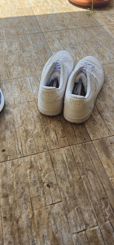 Маратонки  Nike голями