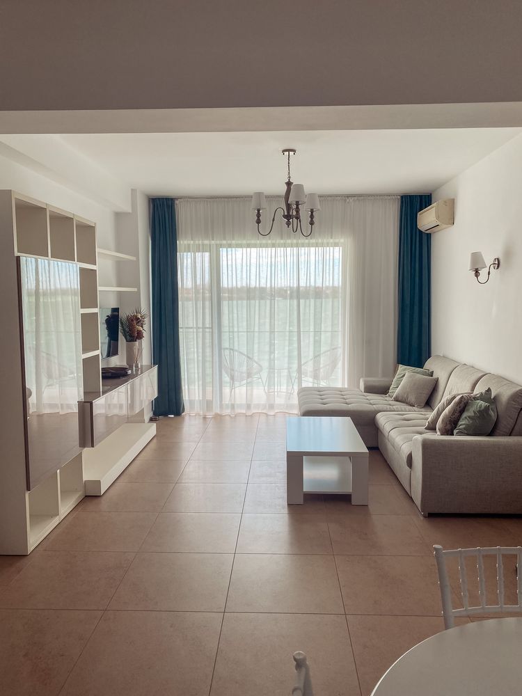 PROPRIETAR,Apartament 2 camere cu vedere catre lac in mamaia,centru