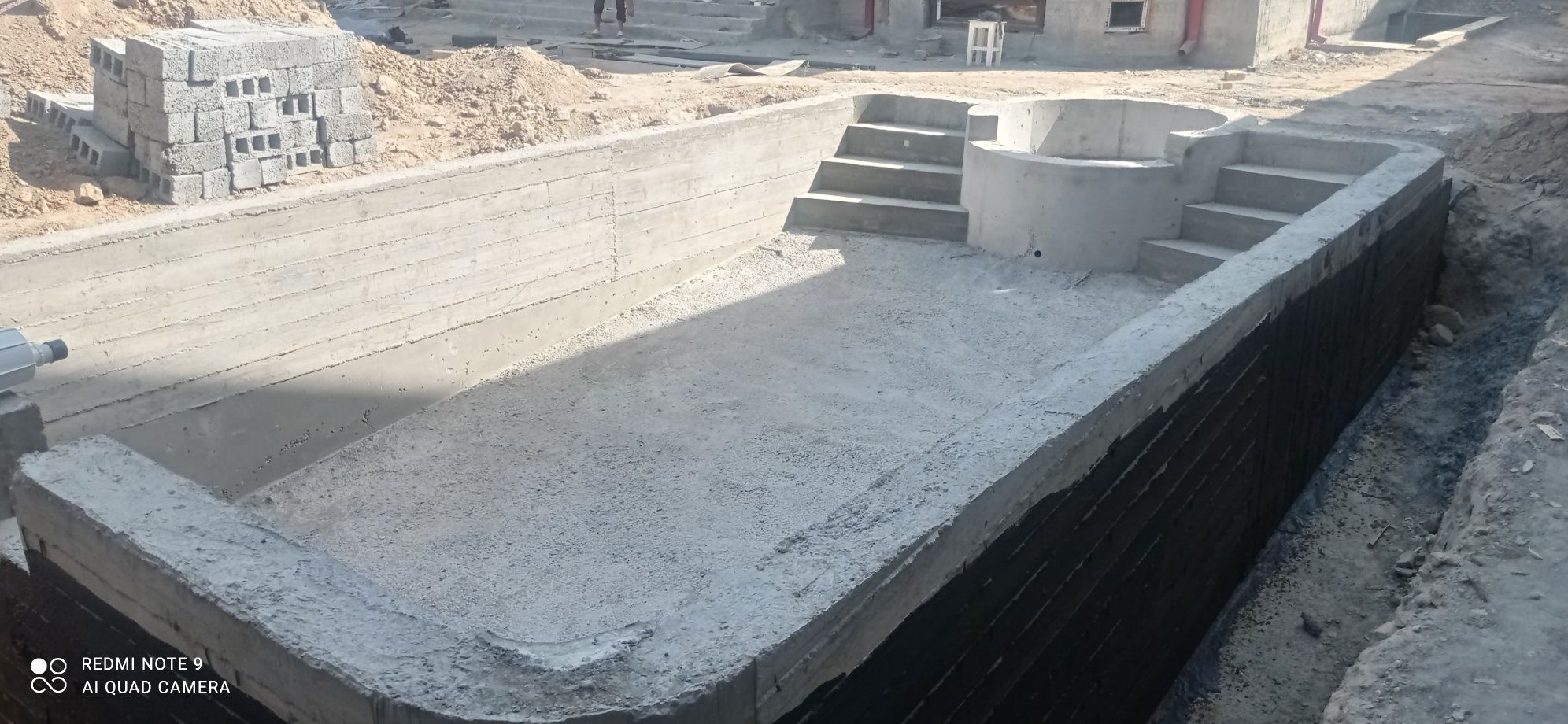 Бассейны под ключ,а также пожарные и фильтрационные резервуары.