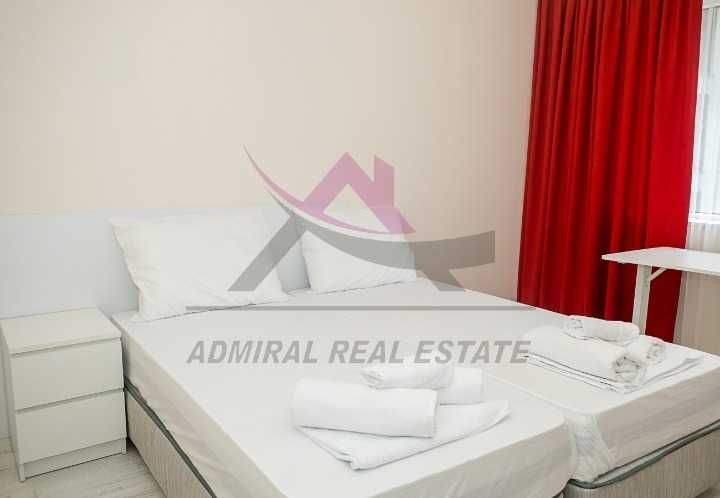 Дава се под наем Тристаен апартамент в Варна, Център - 90 кв.м за 850 € - Снимка #2