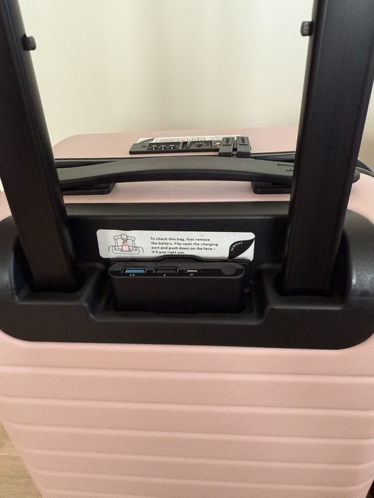 Куфар AWAY малък ръчен багаж 40х28х20