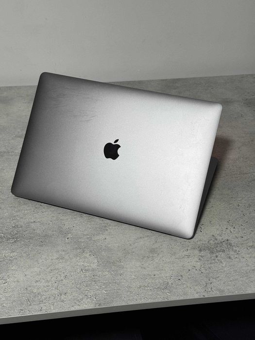 Kuchli Macbook Pro 15'