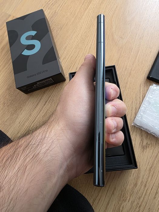 Samsung galaxy s22 Ultra перфектен