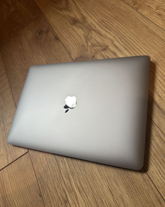 MacBook Air 13 retina 2019