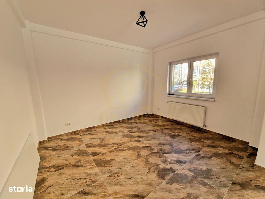 Spatiu Birouri 3 camere cladire noua I Complex Studentesc