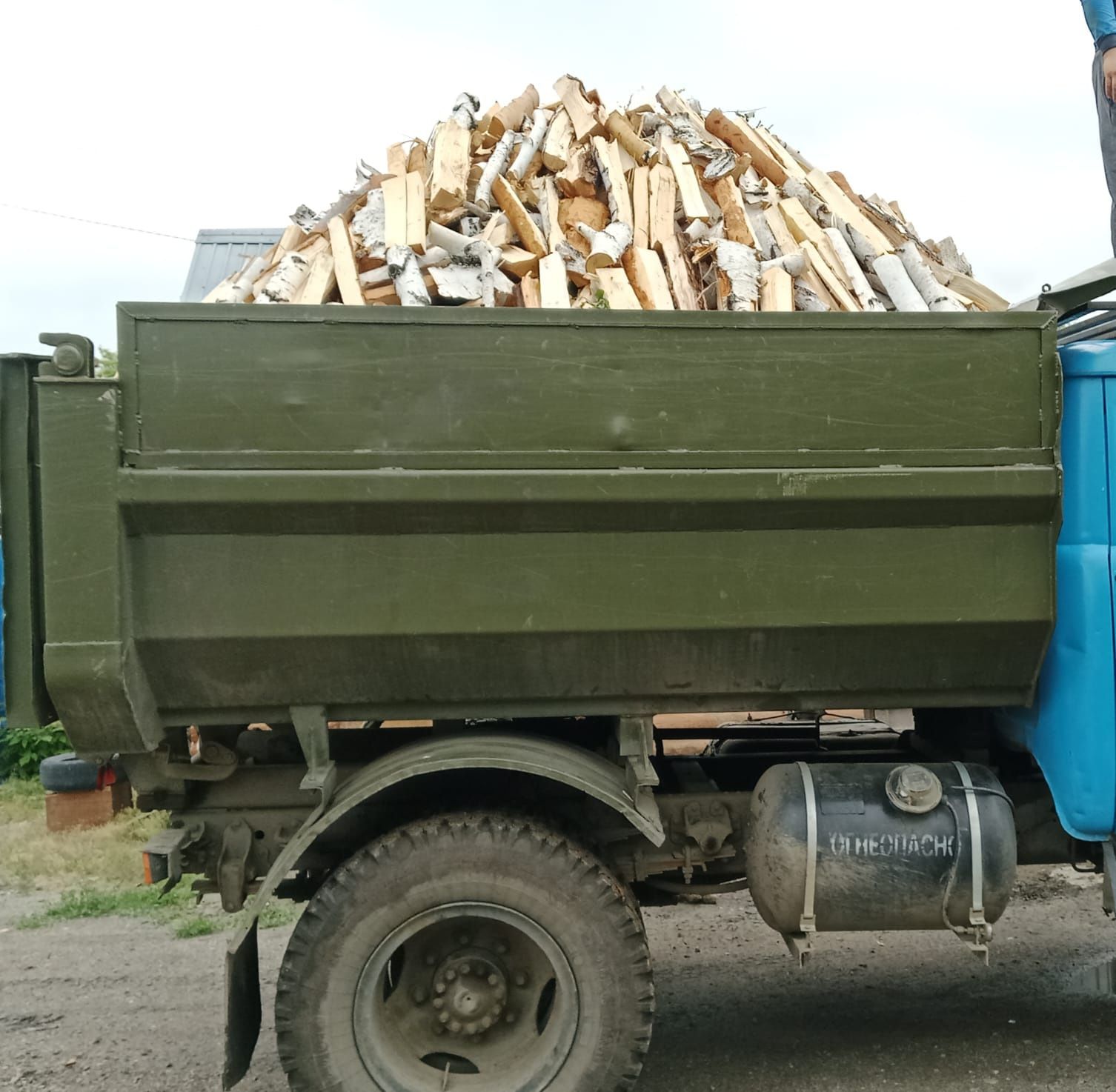 Продам дрова всегда в наличии есть