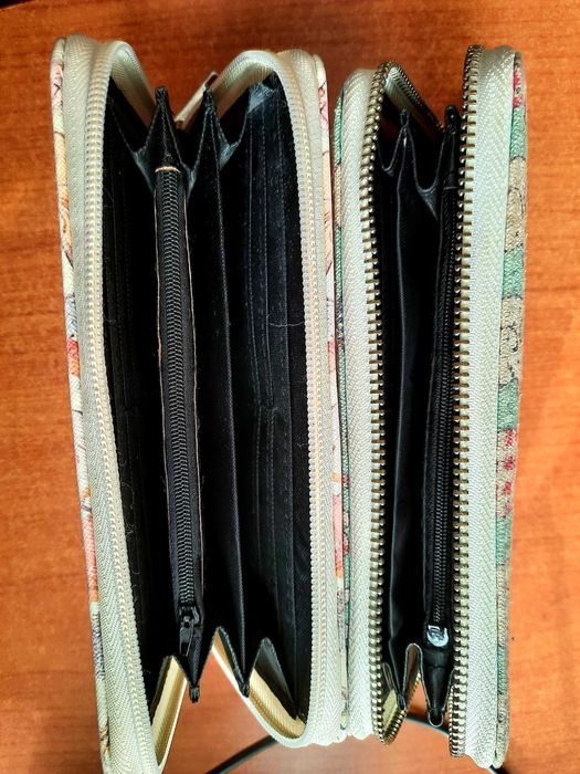Цветен дамски портфейл