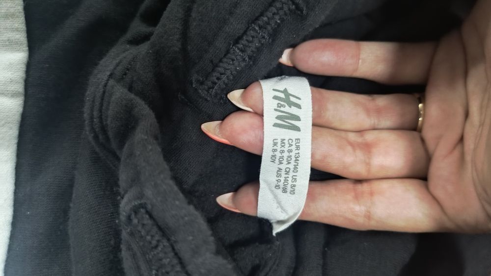 Ватиран детски суичър H&M 8-10г.