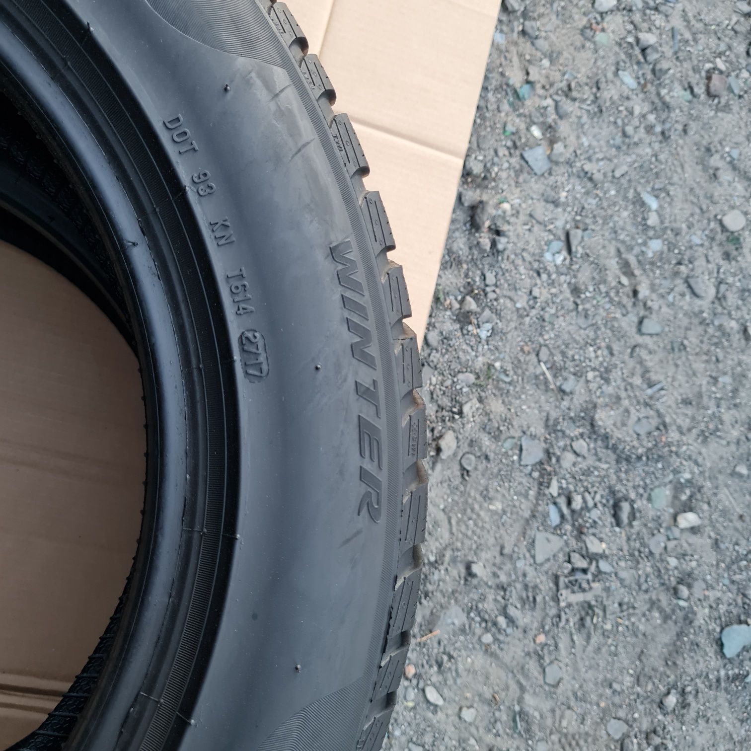 2 Cauciucuri ca noi Pirelli 205 60 R17 M+S