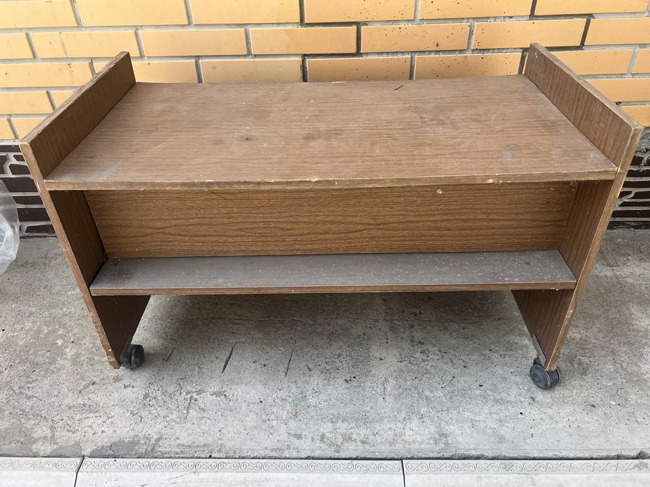 Продам тумбу для обуви