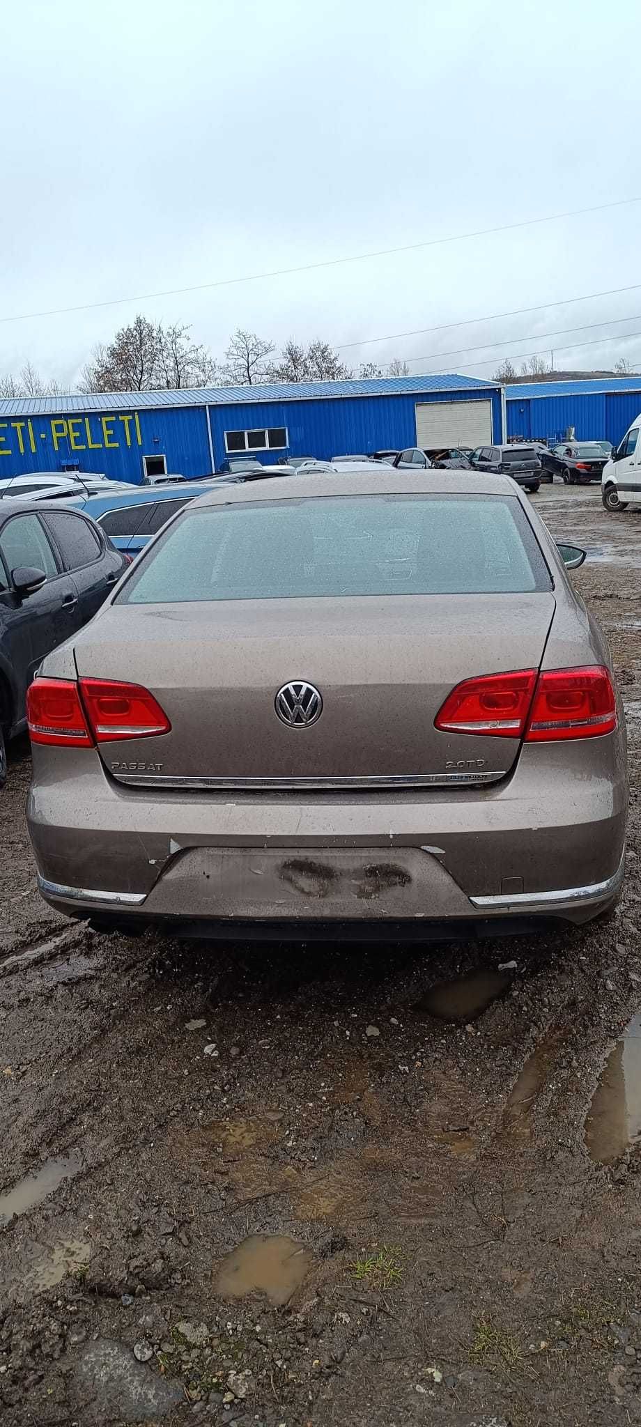 Dezmembrez VW Passat B7  2.0 d automat 140CP 2011