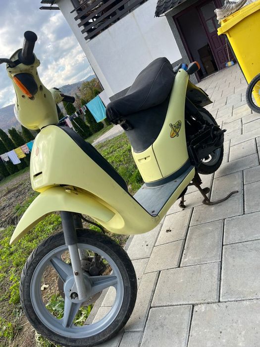 Vând Piaggio Free