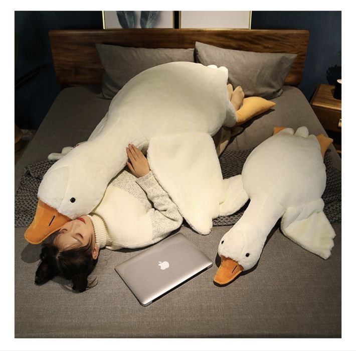 Мягкая игрушка Гусь обнимусь 130см.