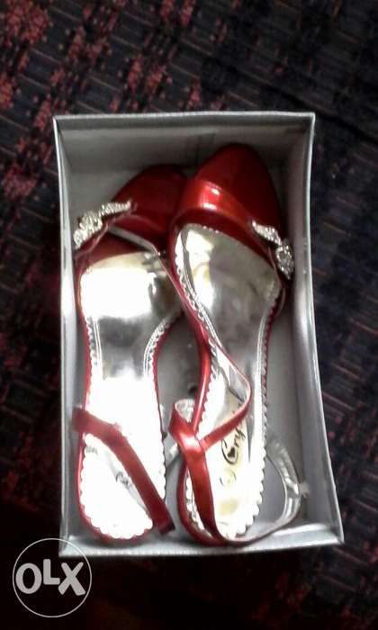 sandale damă vișinii