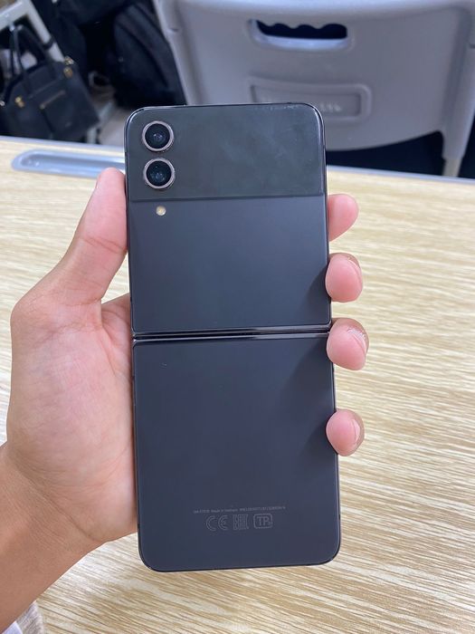 Samsung z flip 4