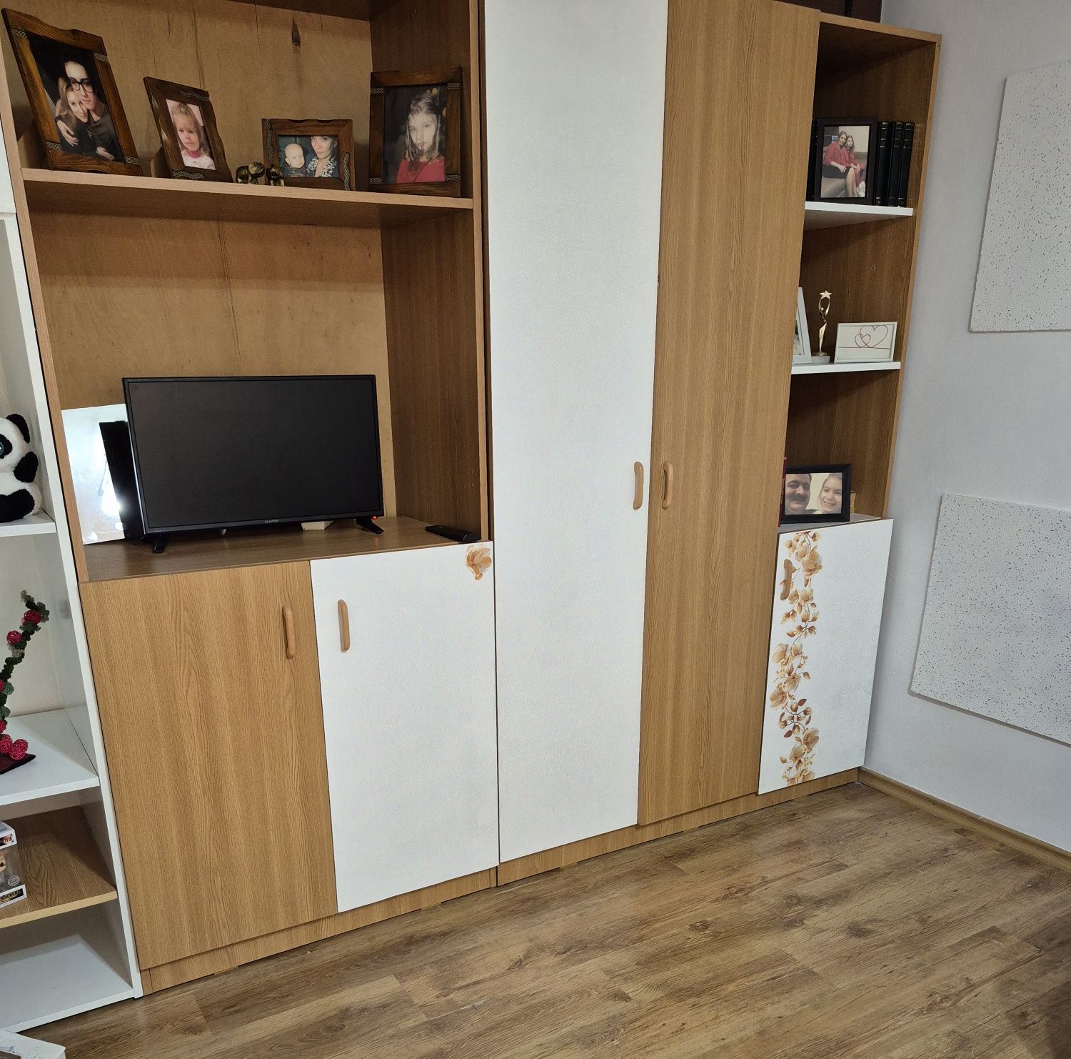 Vând apartament cu 3 camere decomandat