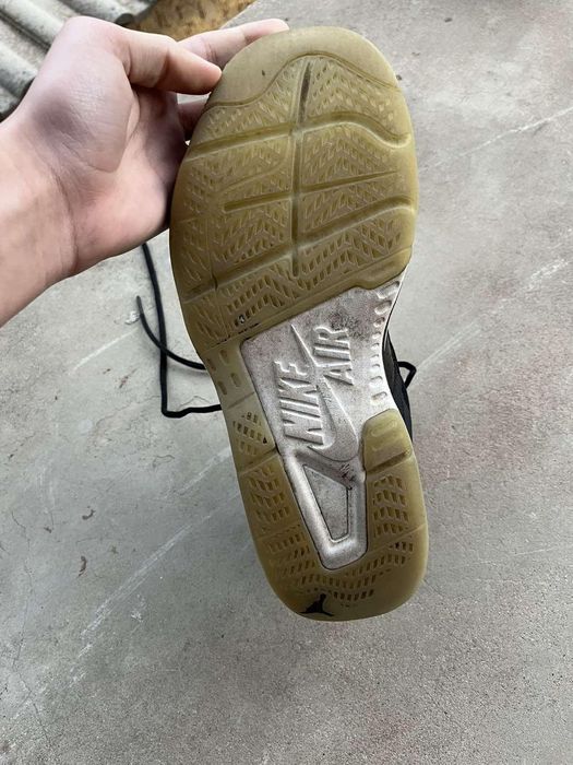 Jordan Stay Loyal 3 black and white