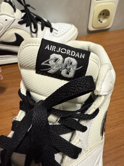 Nike Jordan маратонки