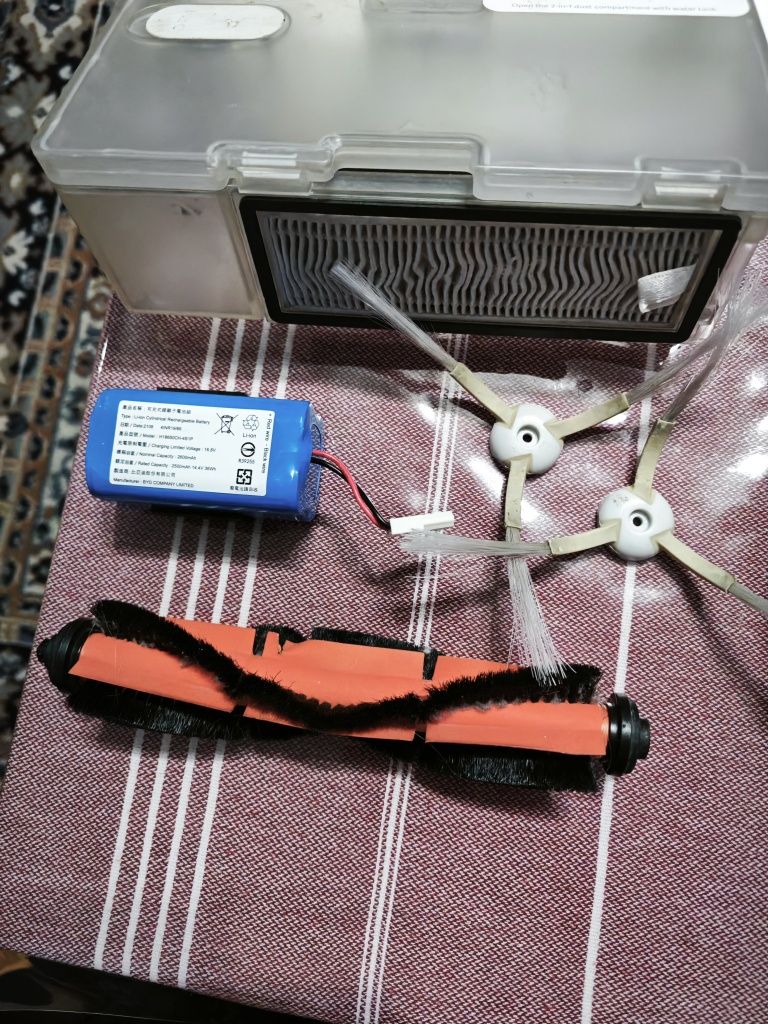 Mi Robot Xiaomi Vacuum-Mop Essential