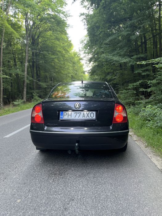 Vând Passatb5.5 motor defect