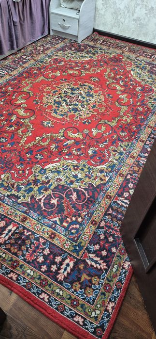 Ковёр в отличном состоянии. Гилам.