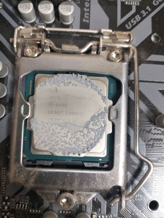 I5-8400, gigabyte h310A 2.0