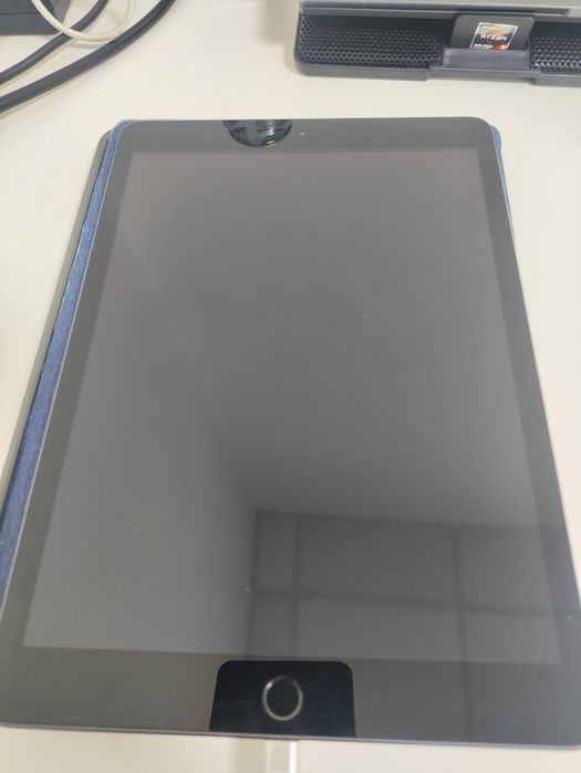 Продам i pad 7 поколение