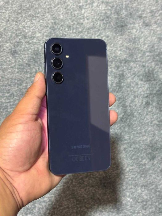 Galaxy A55 5G 8/128 Remont bo'magan