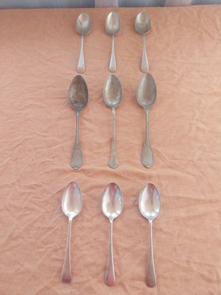 Tacâmuri Set lingurite și furculițe.