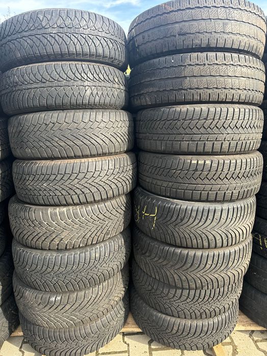 Vând cauciucuri diferite mărimi, aproape noi!