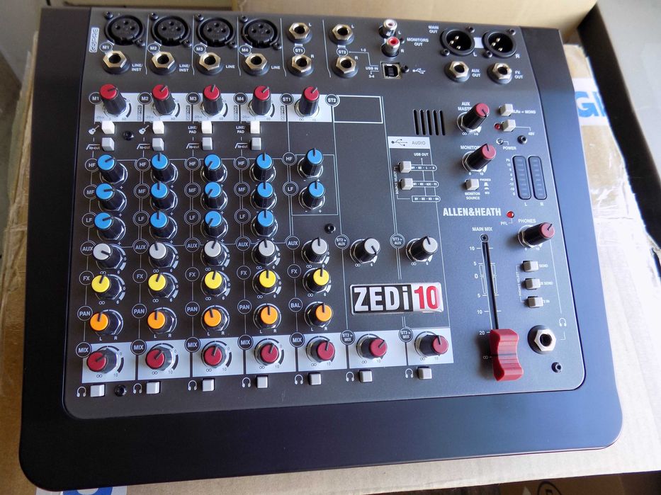 Mixer Analog Xone ZEDi 10