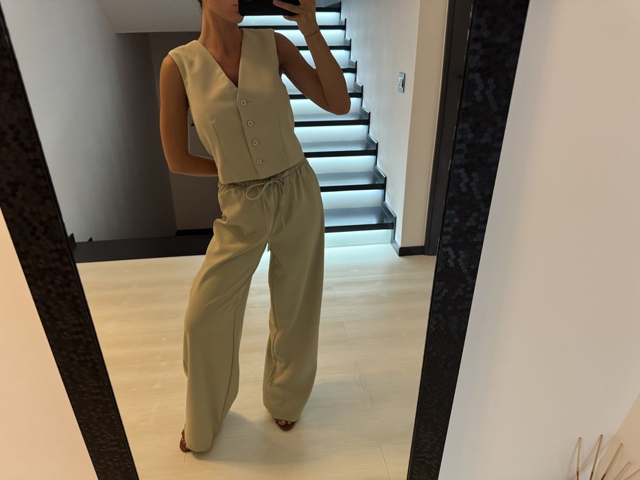 Compleu din doua piese gri