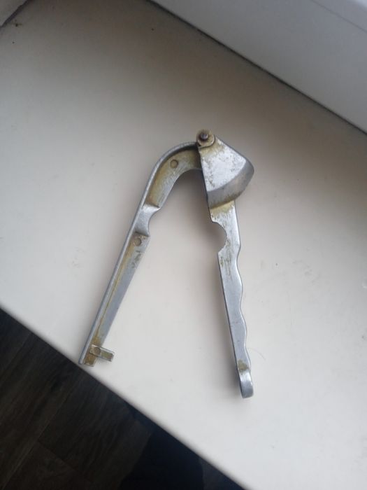 Чеснокодавка советская