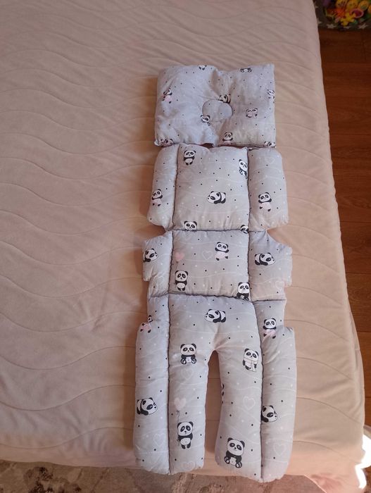 Възглавница и подложка за количка