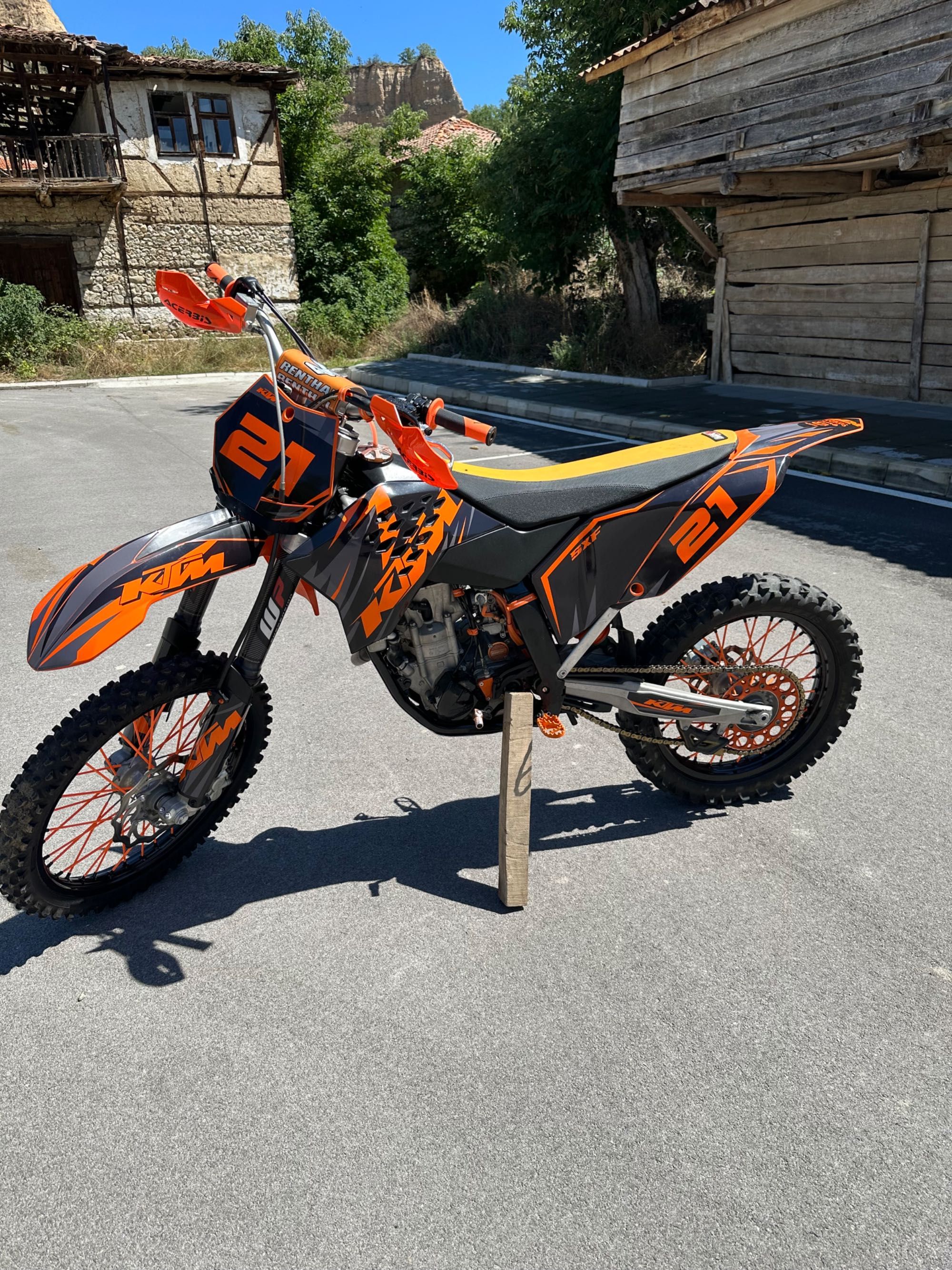 Продавам KTM SX250F