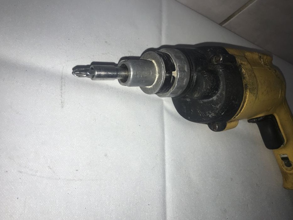 Bormasina-Masina Insurubat Dewalt  Pentru Rigips