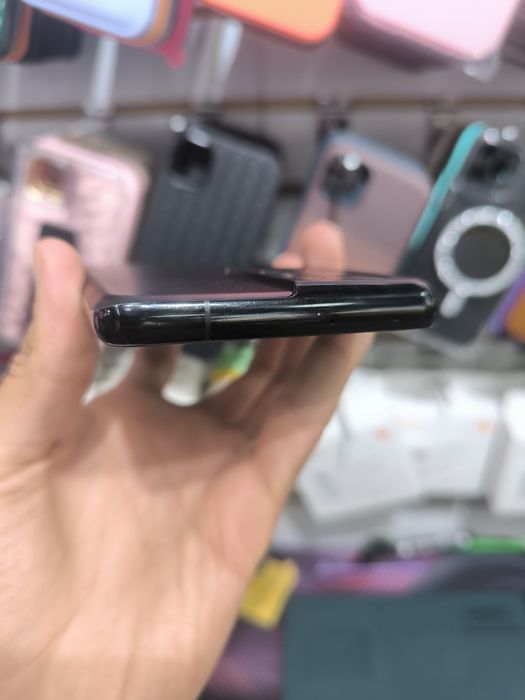 Samsung S21 Ultra 12/256 ideal