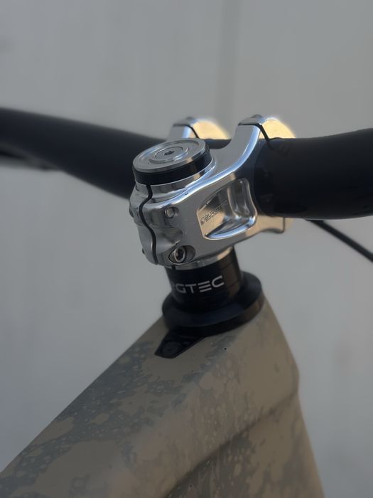 Trek slash se gen5 flight attendant