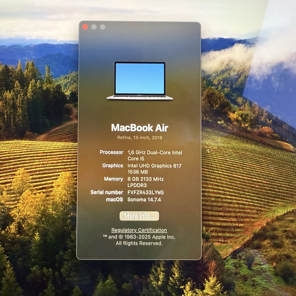 MacBook Air 13” Retina (2019) – Intel i5, 8GB, Space Gray