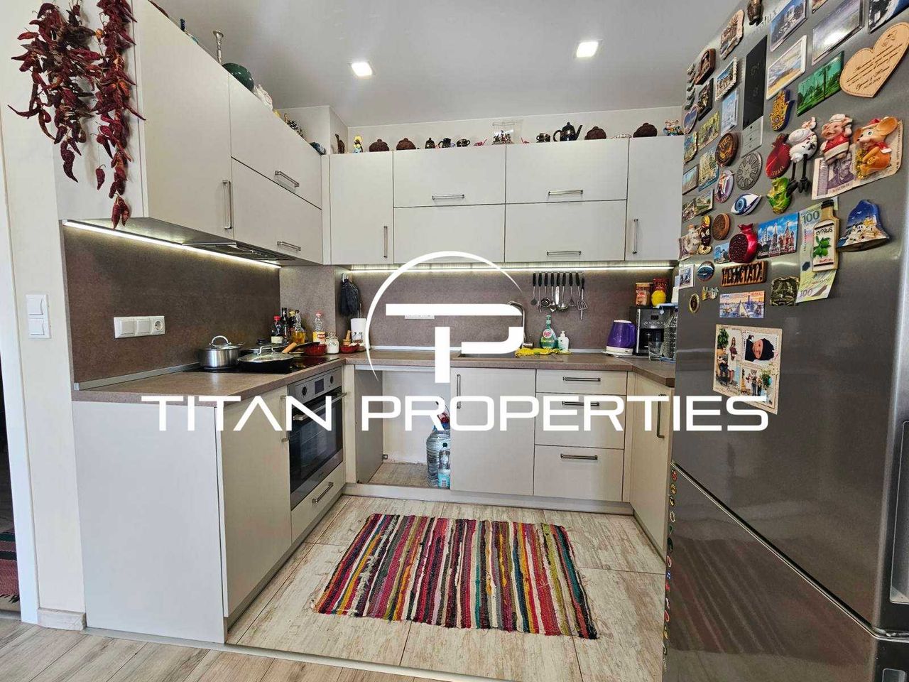 Продава се Тристаен апартамент в Варна, Бриз - 100 кв.м за 2350 €/кв.м - Снимка #3