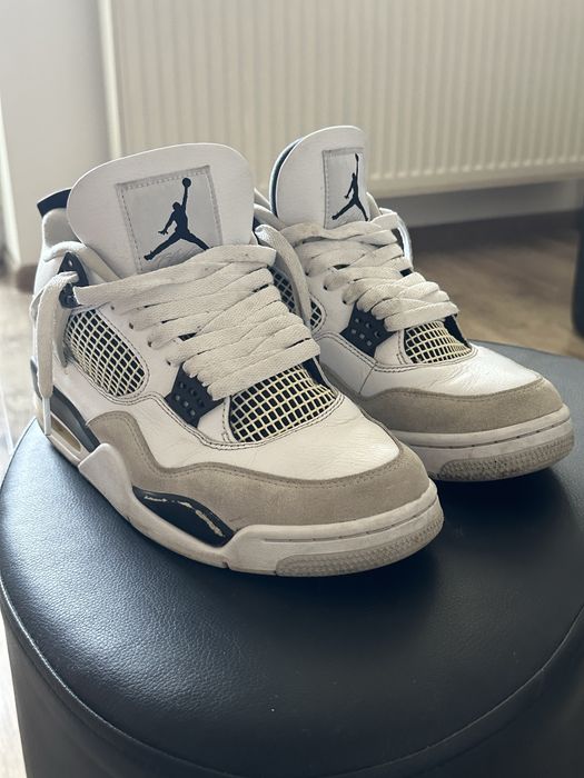 Jordan 4 Military Black