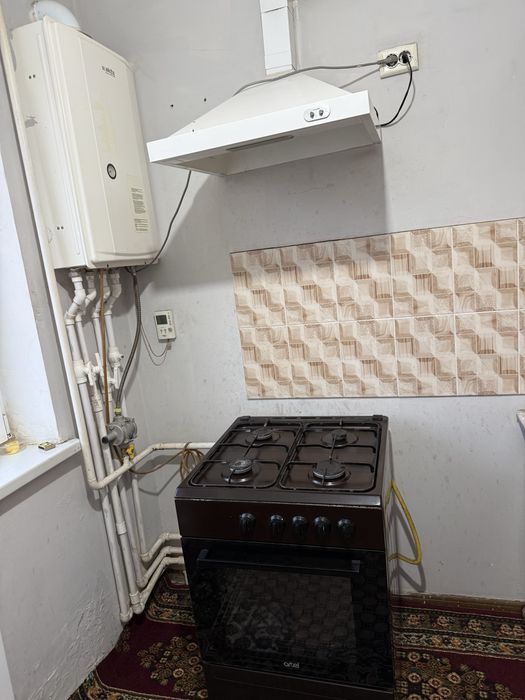 Фаргонани Пакана Массивида арендага кв бор 2 хонали барча шароити бн